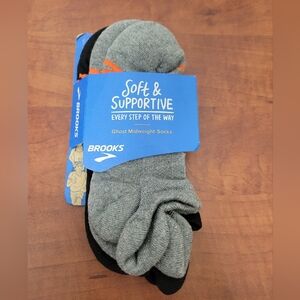 Brooks Ghost Midweight Socks Medium Nwt